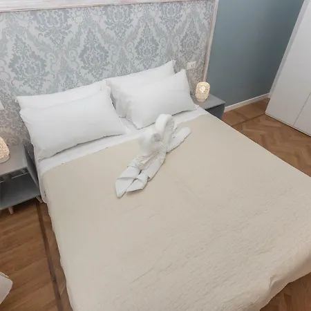 Real Italian Estate - Sails & Sweet Dreams * Gênes