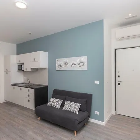 Real Italian Estate - Sails & Sweet Dreams