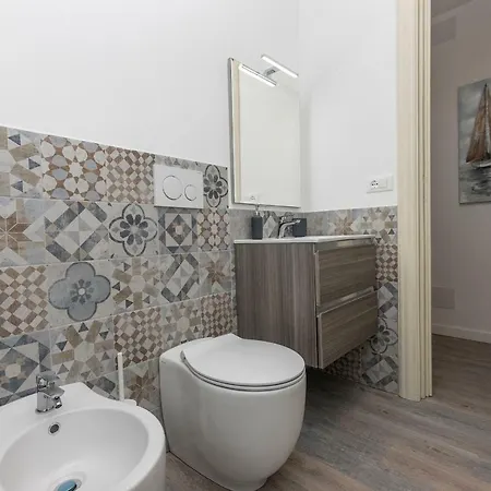 Real Italian Estate - Sails & Sweet Dreams